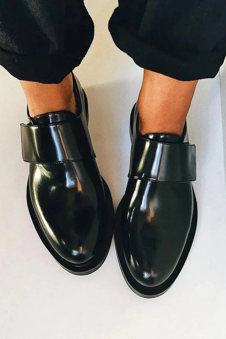 Mocassins à effet de cuir verni pour femmes, design élégant - Sabine