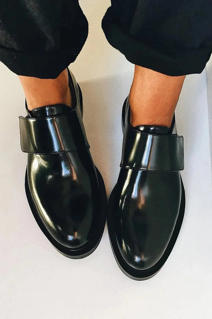 Mocassins à effet de cuir verni pour femmes, design élégant - Sabine