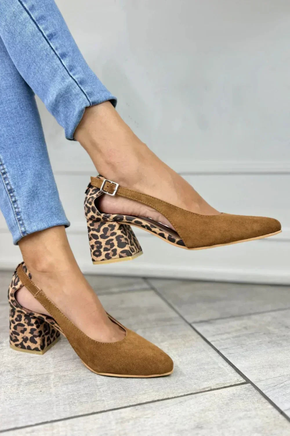 Chaussures femmes à dos ouvert, bout fermé, talon large imprimé - Antonia