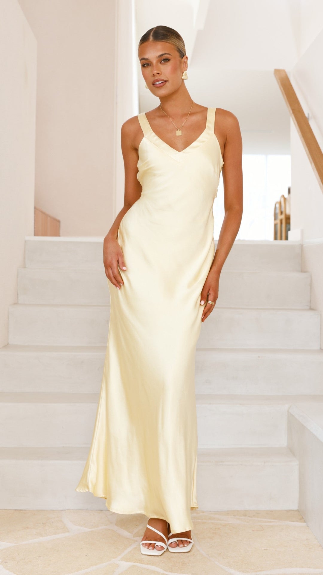 Robe longue en satin à encolure en V pour femme - Alondra