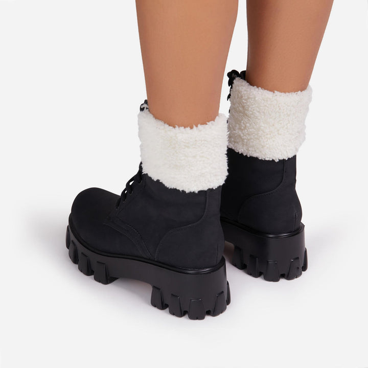 Bottes d'hiver pour femmes avec finition en peluche - Yllena