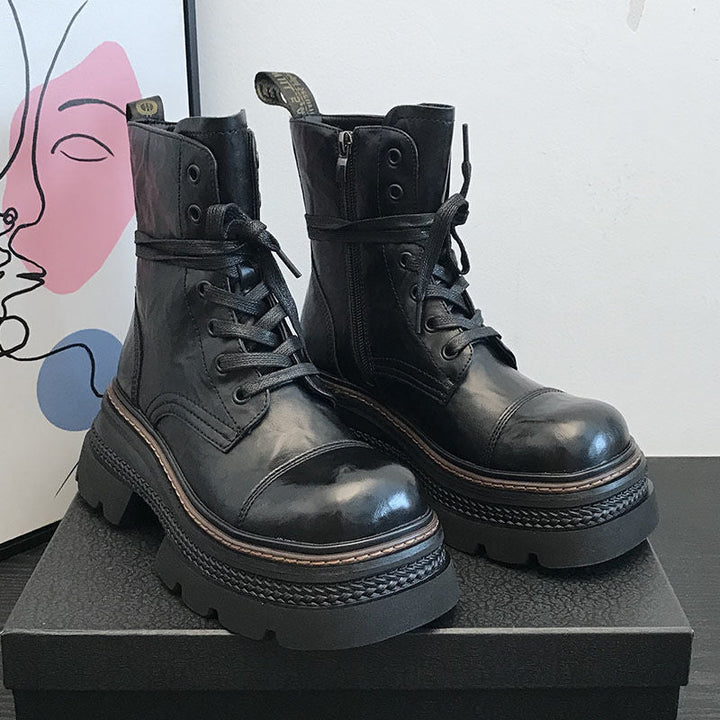 Bottes courtes pour femmes avec semelle robuste et fermeture éclair latérale - Elviora