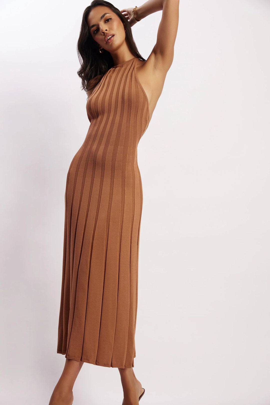 Robe midi féminine en tissu plissé avec col licou - Dalila
