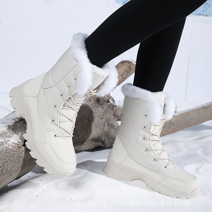 Bottes mi-mollets pour femmes au design hivernal fonctionnel - Svala