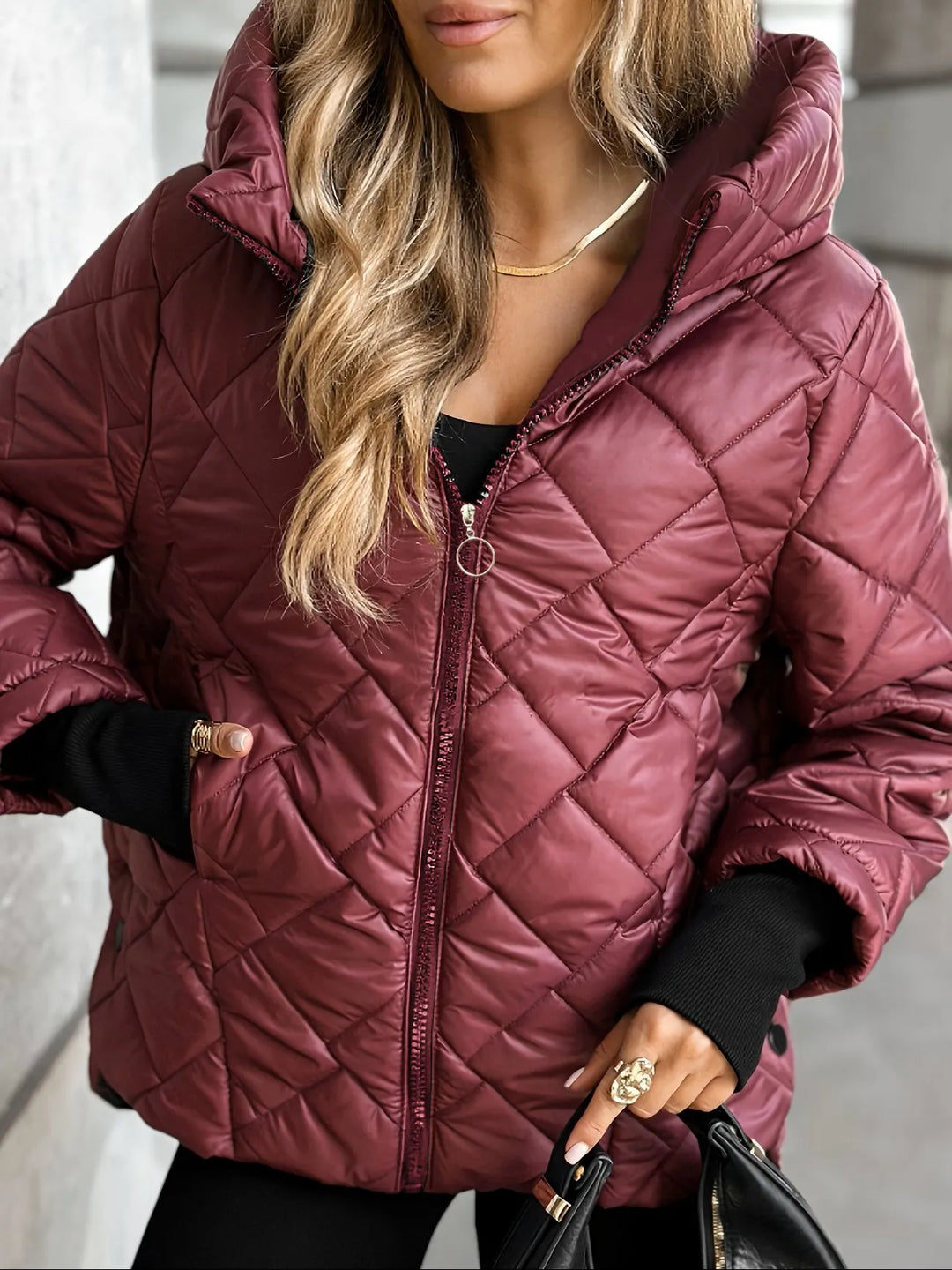 Veste matelassée pour femme avec capuche et zip - Elina
