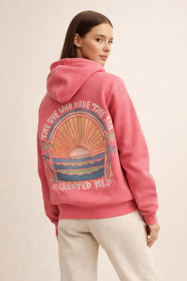Sweat à capuche pour femmes avec impression frontale et poche kangourou - Celira