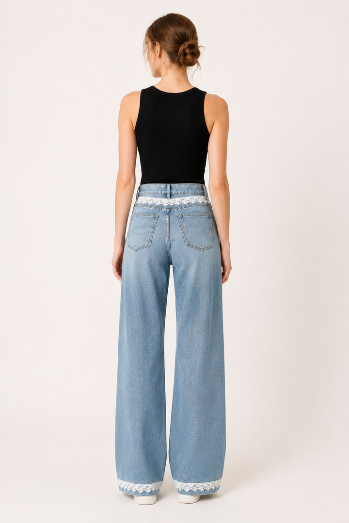 Jean femme à jambes larges et taille haute, avec détail en dentelle - Irma