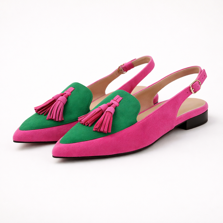Chaussures plates pour femmes avec talon ouvert et pompon décoratif - Amaya