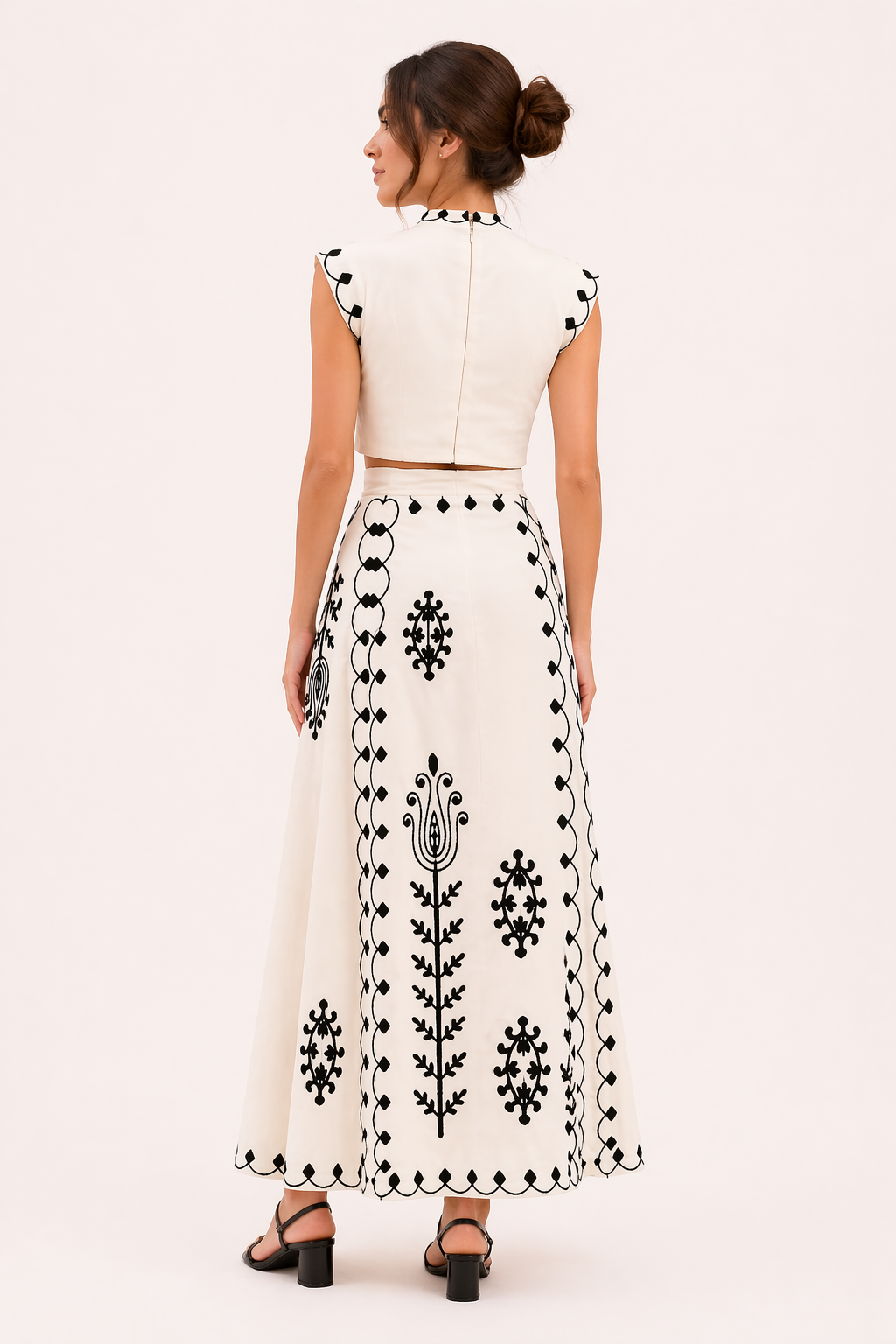 Ensemble jupe midi et top court brodés pour femme - Rita