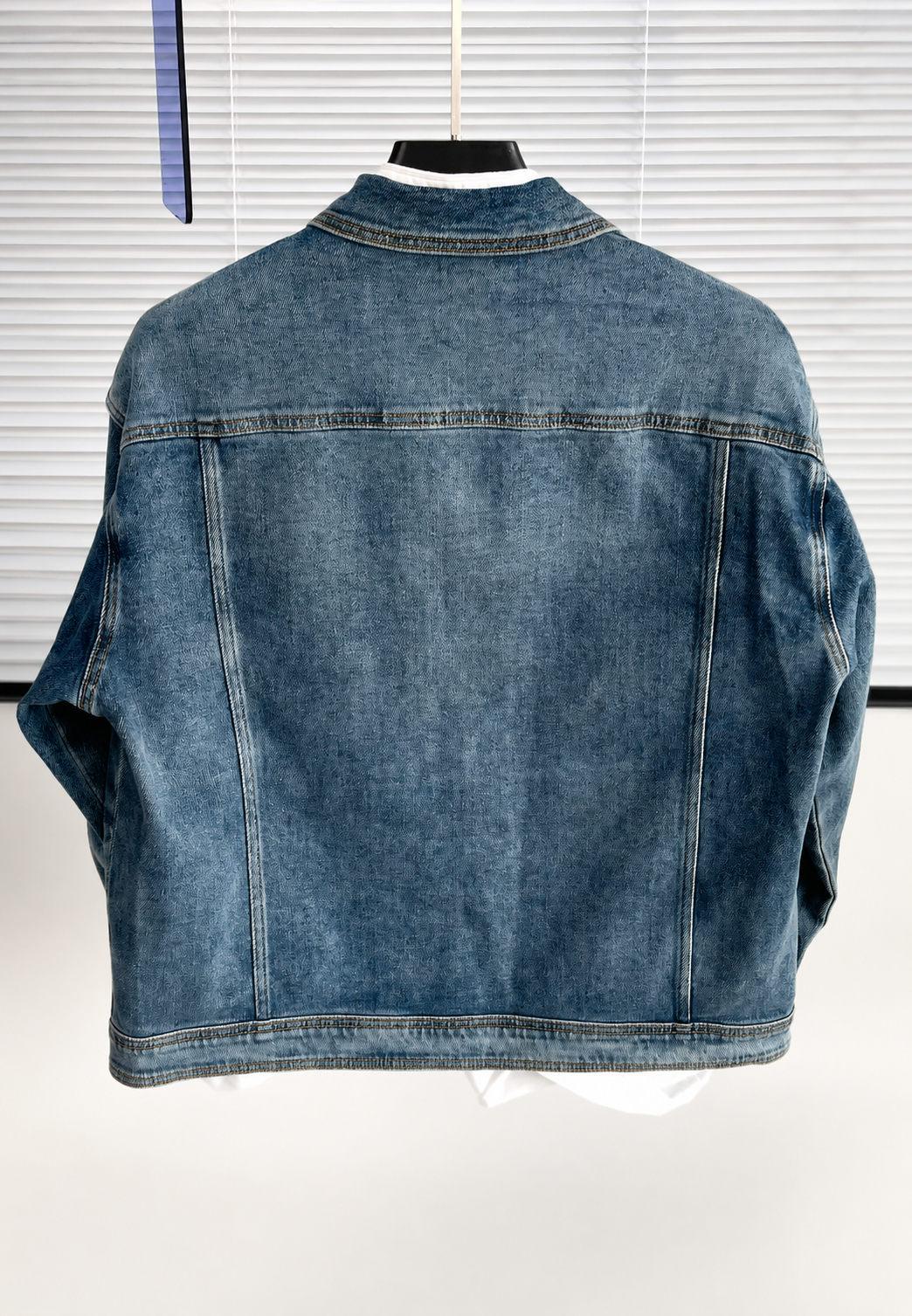 Veste en jean avec de grandes poches, effet délavé - Kaspar
