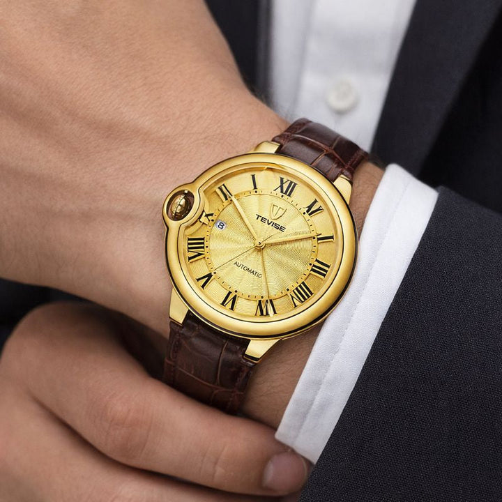 Montre élégante pour hommes avec chiffres romains