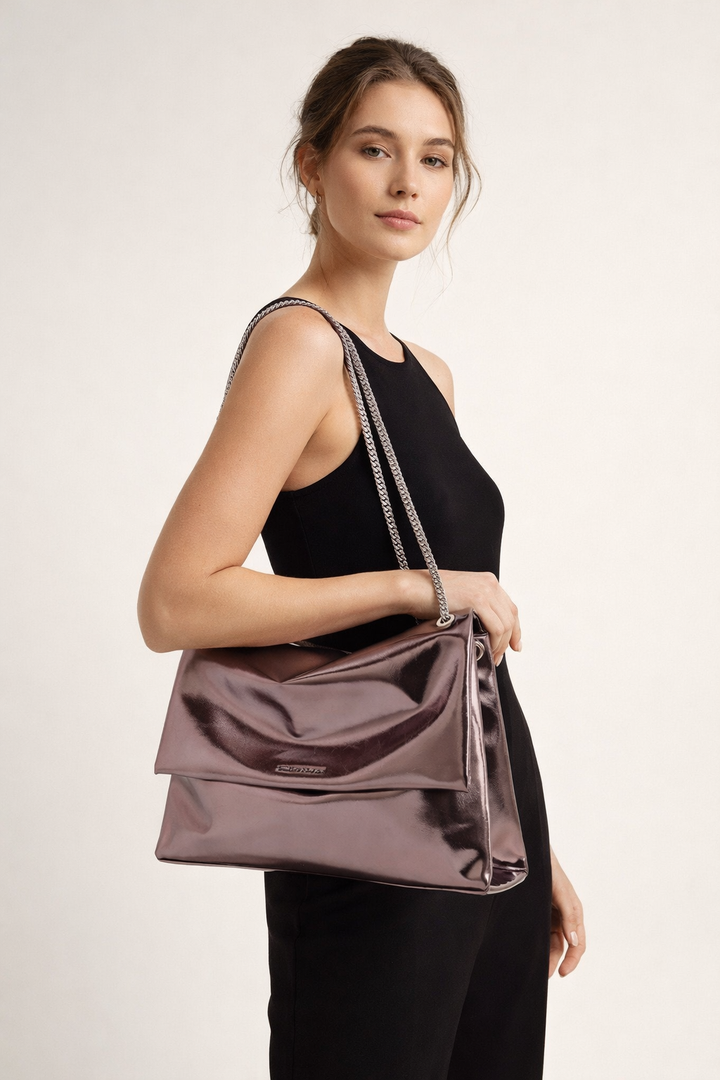 Sac à bandoulière pour femme avec rabat et chaîne en métal
