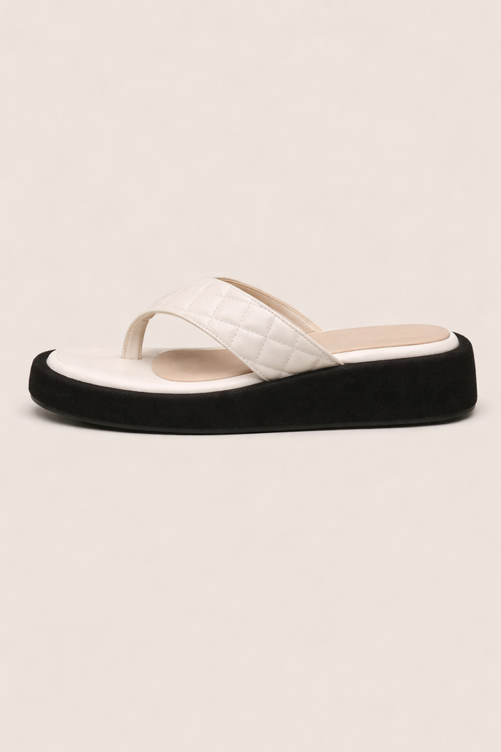 Sandales à tongs pour femmes avec semelle épaisse et bride rembourrée - Adriana