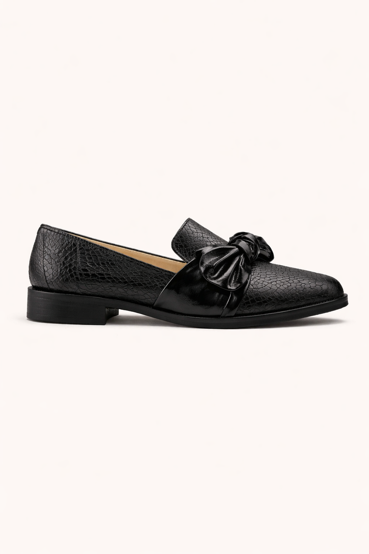 Mocassins pour femmes à bout fin en cuir effet gravé avec nœud sur le devant - Zireth