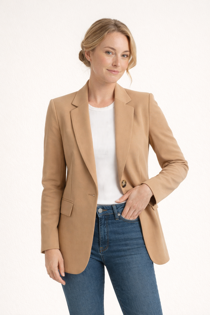 Blazer classique à revers ajusté et à boutons pour femmes - Irmina