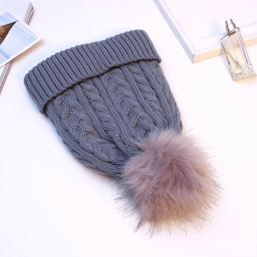 Bonnet tricoté pour femme avec doublure en polaire et pompon - Sauly