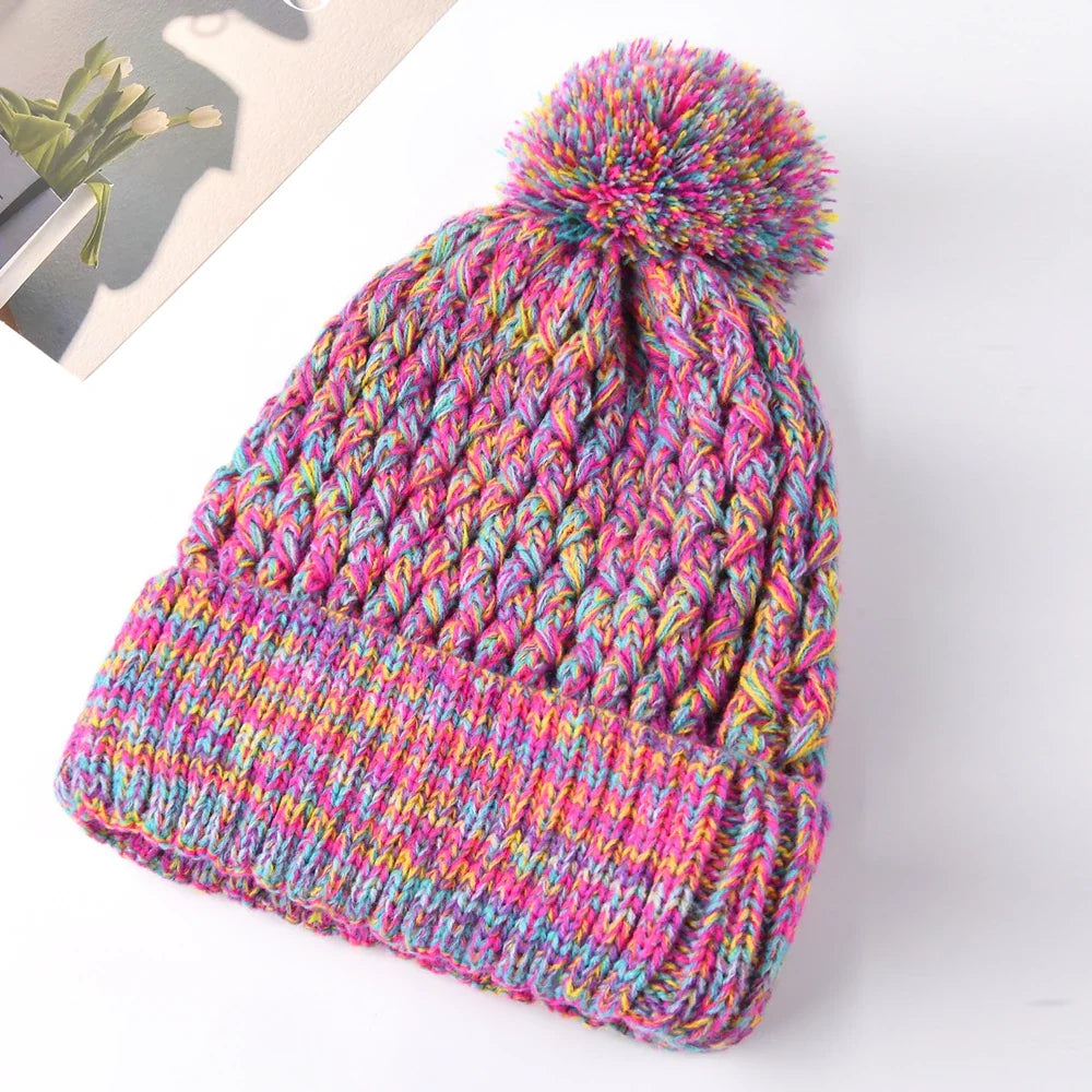 Bonnet tricoté à une couche pour femmes avec pompon - Kireva