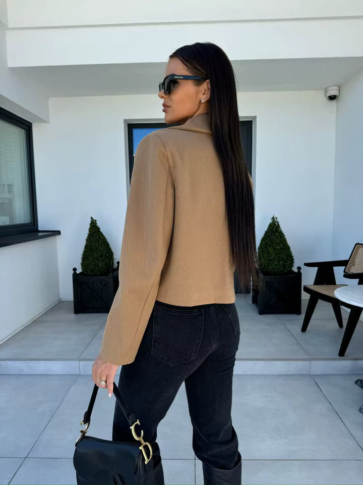 Blazer décontracté pour femmes avec coupe courte - Dalia