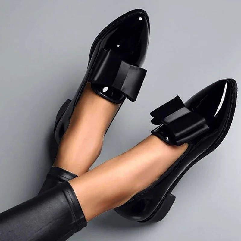 Viktoria - Loafers à la mode avec un talon épais