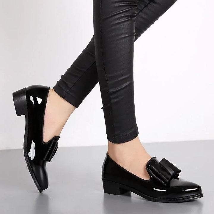 Viktoria - Loafers à la mode avec un talon épais