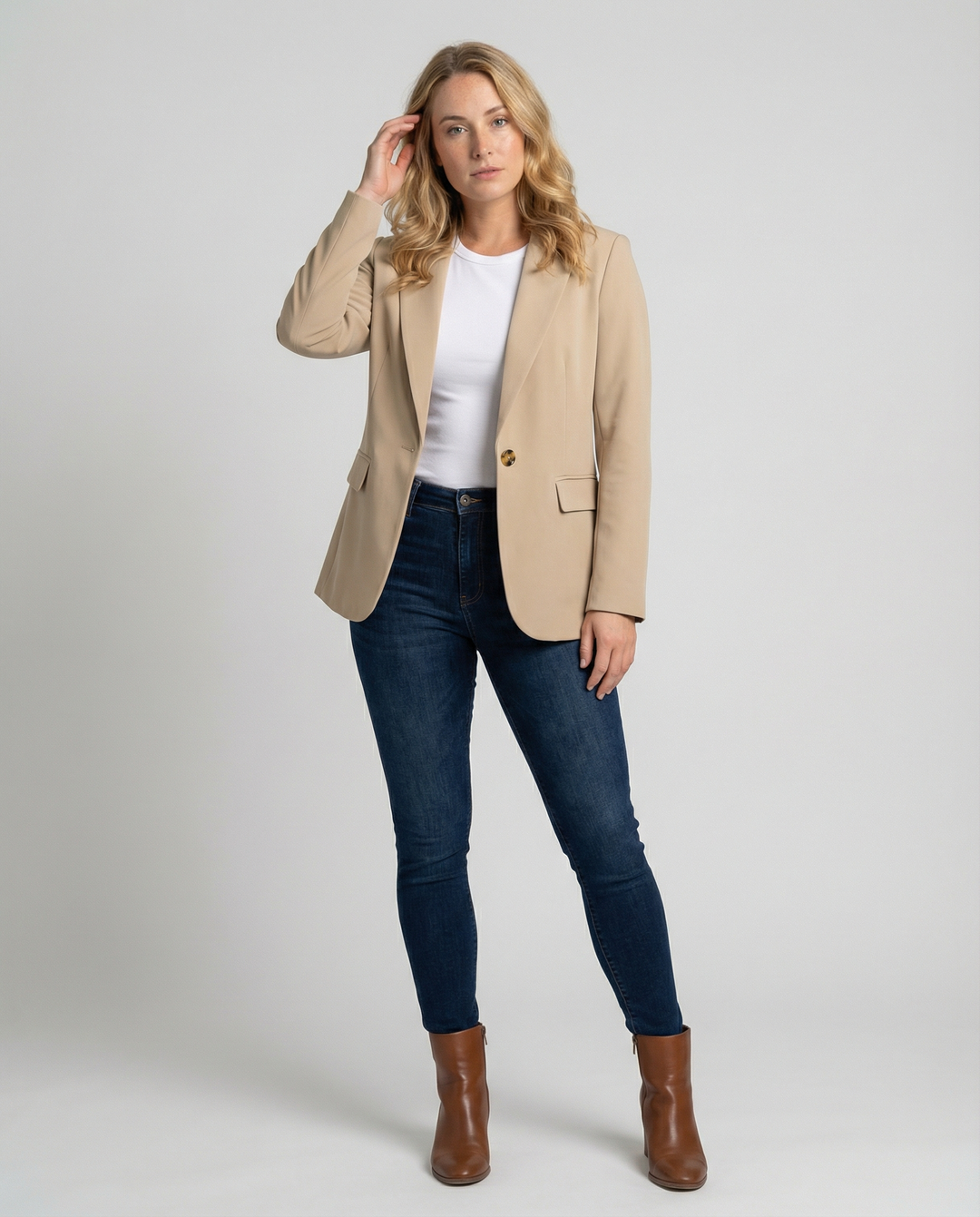 Blazer classique à revers ajusté et à boutons pour femmes - Irmina