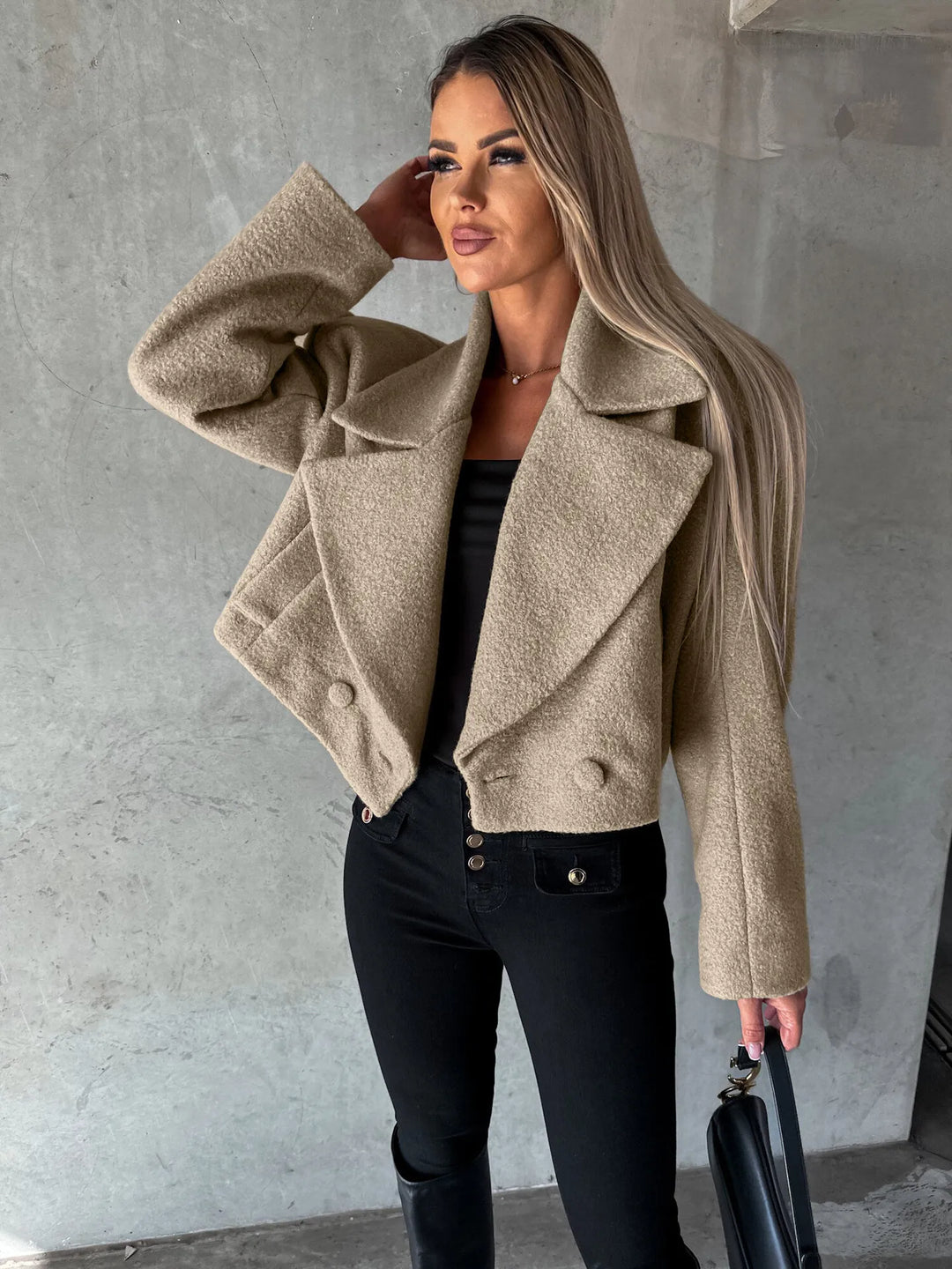 Manteau court pour femme à revers et coupe oversize - Annika
