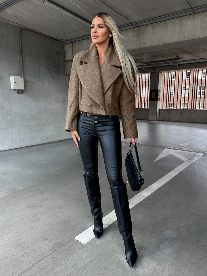 Manteau court pour femme à revers et coupe oversize - Annika
