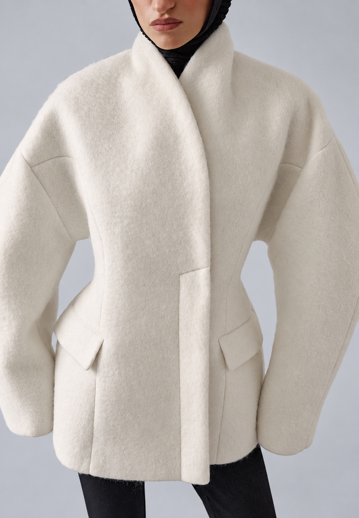 Manteau femme court croisé à col enveloppant et manches amples - Nayra
