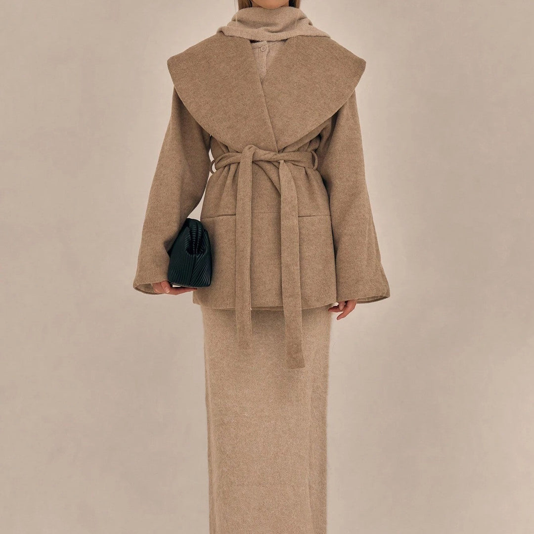 Élégant manteau ceinturé mi-long à col large - Liz