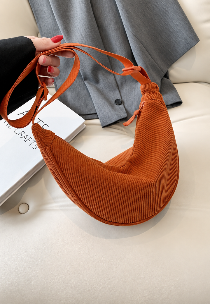 Sac à bandoulière pour femme en forme de demi-lune, texture nervurée - Violette