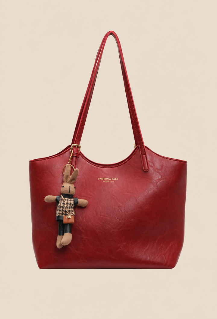 Sac cabas femme en cuir végétal avec pendentif