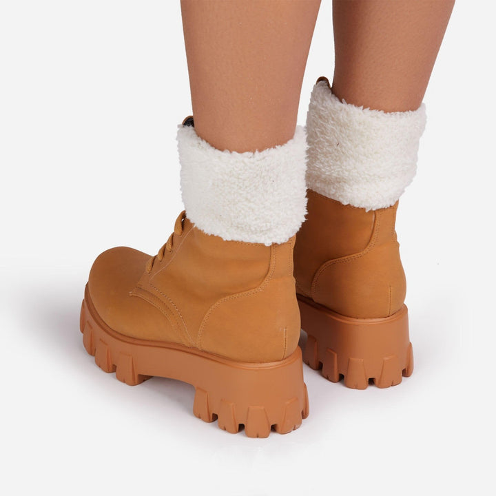 Bottes d'hiver pour femmes avec finition en peluche - Yllena