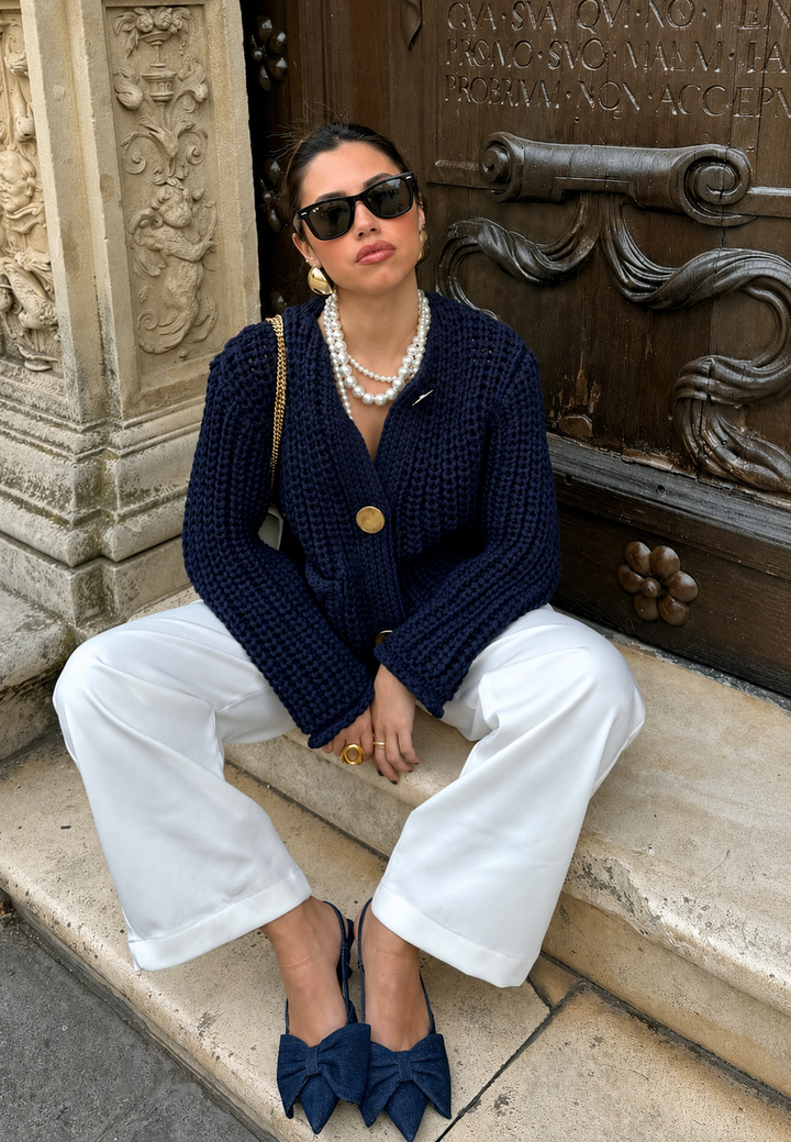 Cardigan court en maille avec boutons dorés et poches - Moretta