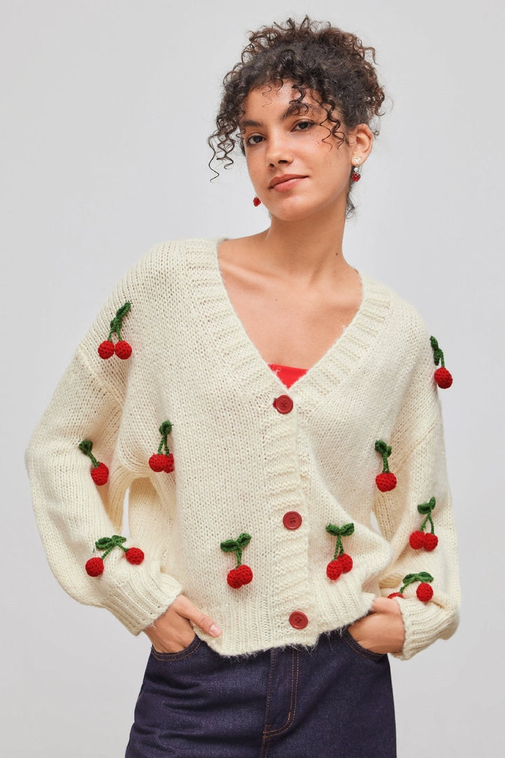 Cardigan ample en maille, col en V, avec des applications en forme de cerises - Frieda