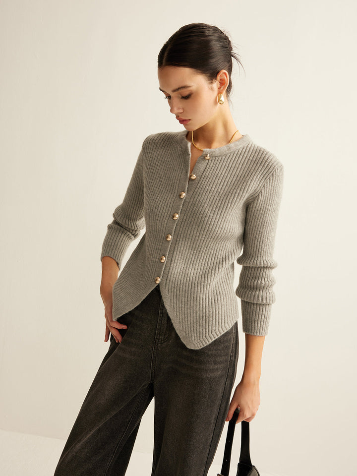 Cardigan en maille pour femme avec des boutons dorés - Svea