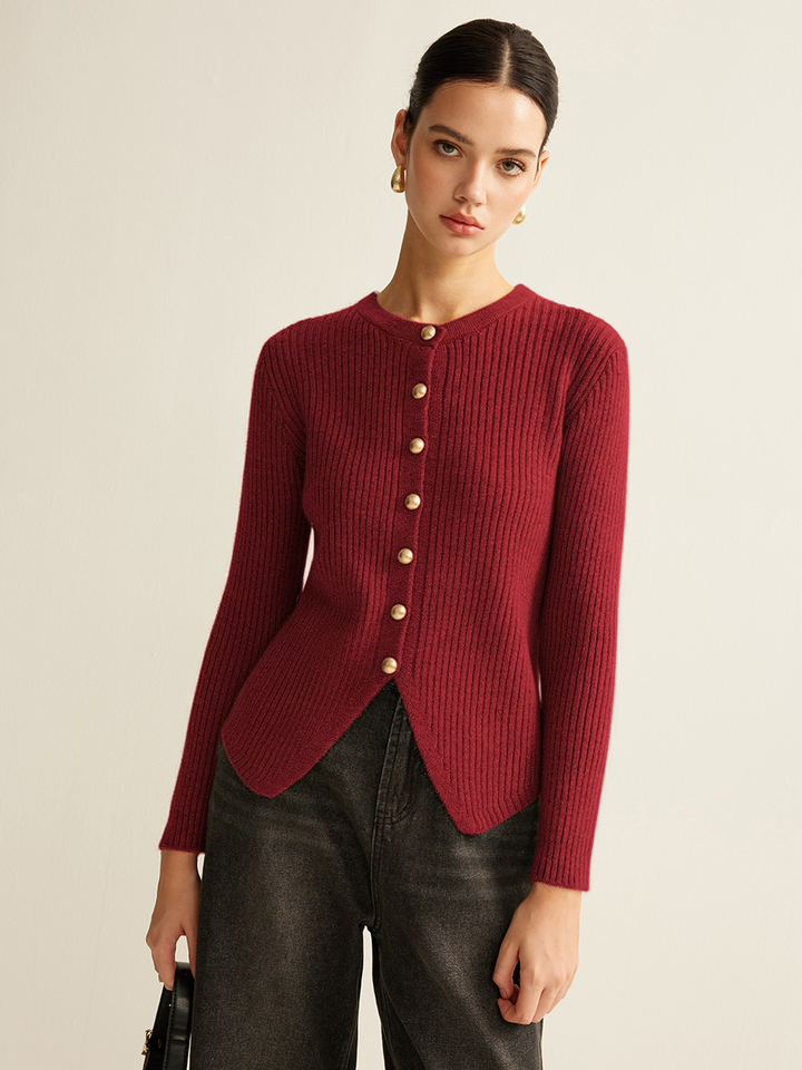 Cardigan en maille pour femme avec des boutons dorés - Svea