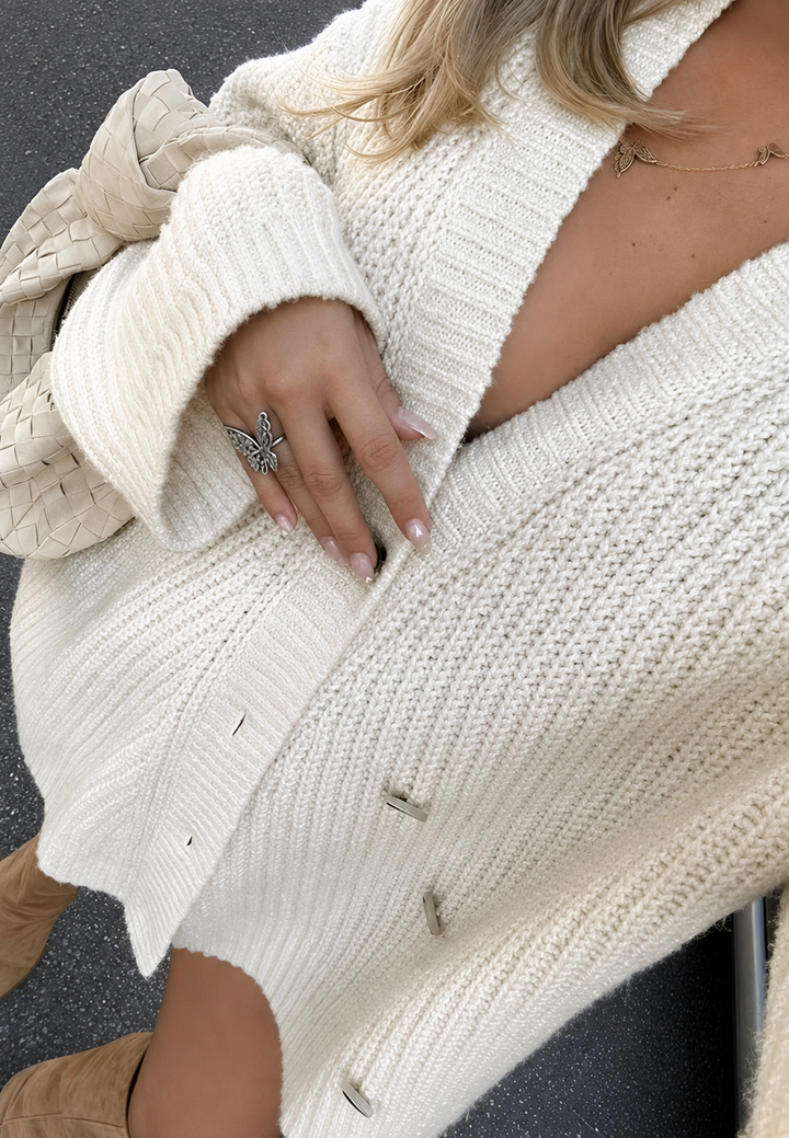 Cardigan femme oversize en maille épaisse, col en V, boutons - Eilika