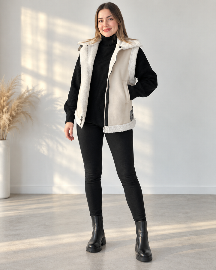 Gilet effet daim, col effet fourrure, boucles sur les côtés - Lisette