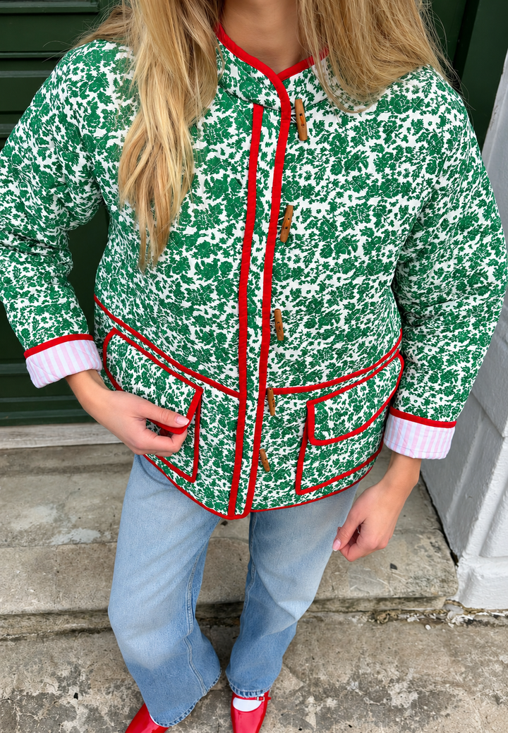Veste matelassée fleurie femme à bordures contrastantes et brandebourgs - Celindra