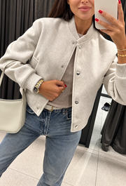 Gris clair
