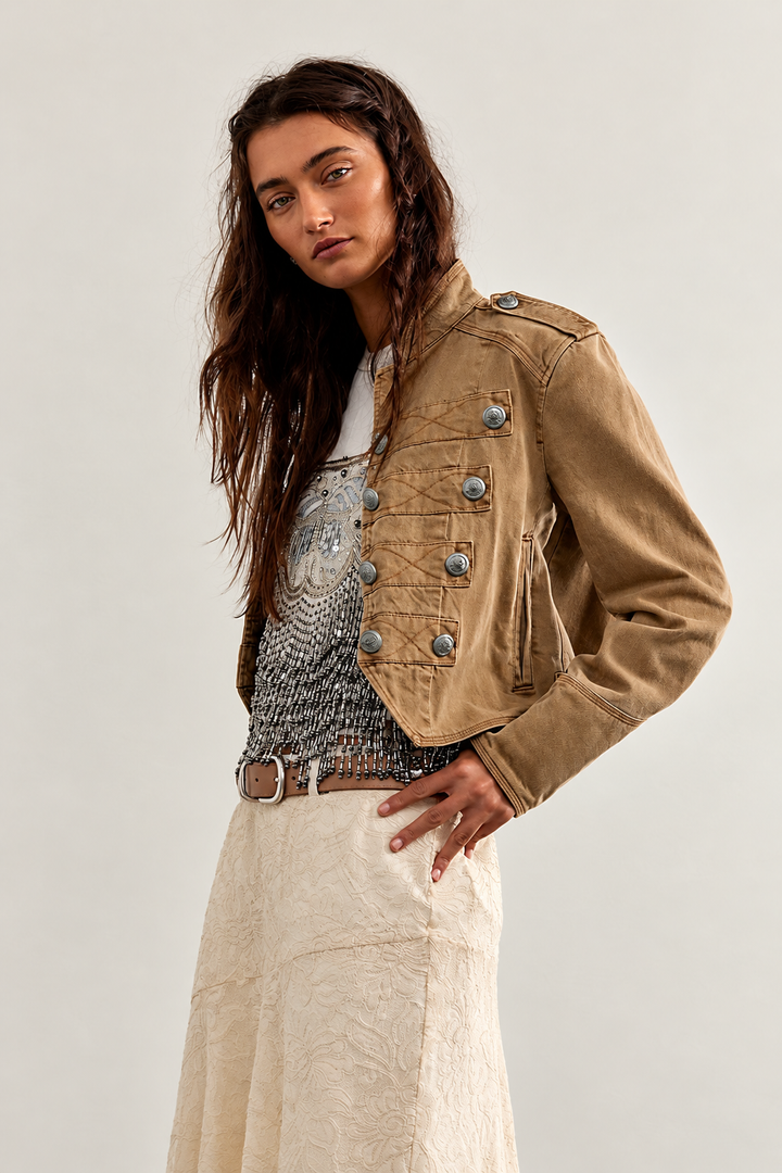Veste femme courte à col mao et boutons décoratifs - Arlet