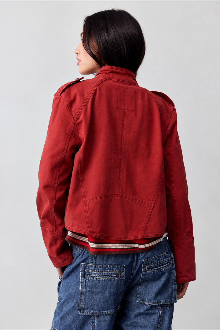 Veste femme courte à col mao et boutons décoratifs - Arlet