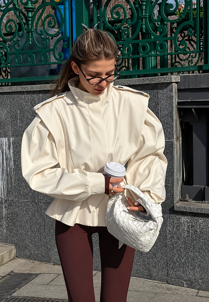 Veste femme courte à basque, ceinture et épaulettes - Valen