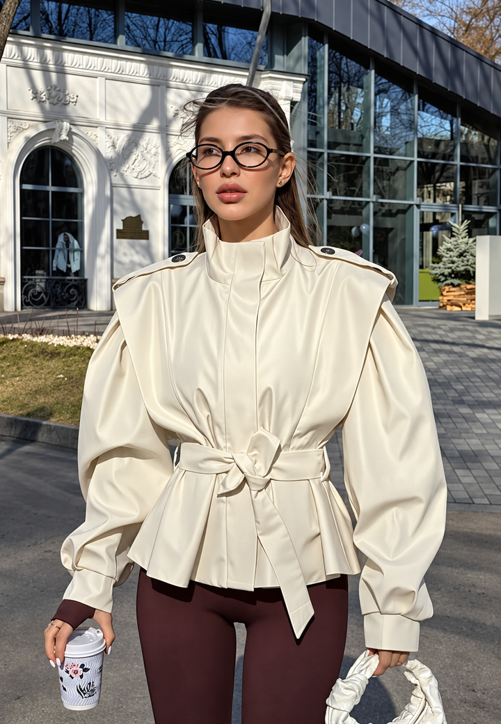 Veste femme courte à basque, ceinture et épaulettes - Valen