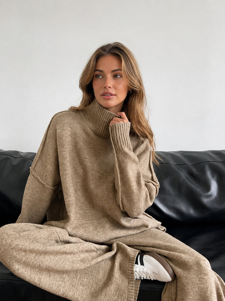 Ensemble en maille pour femme composé d'un pull à col roulé et d'un pantalon large - Elske