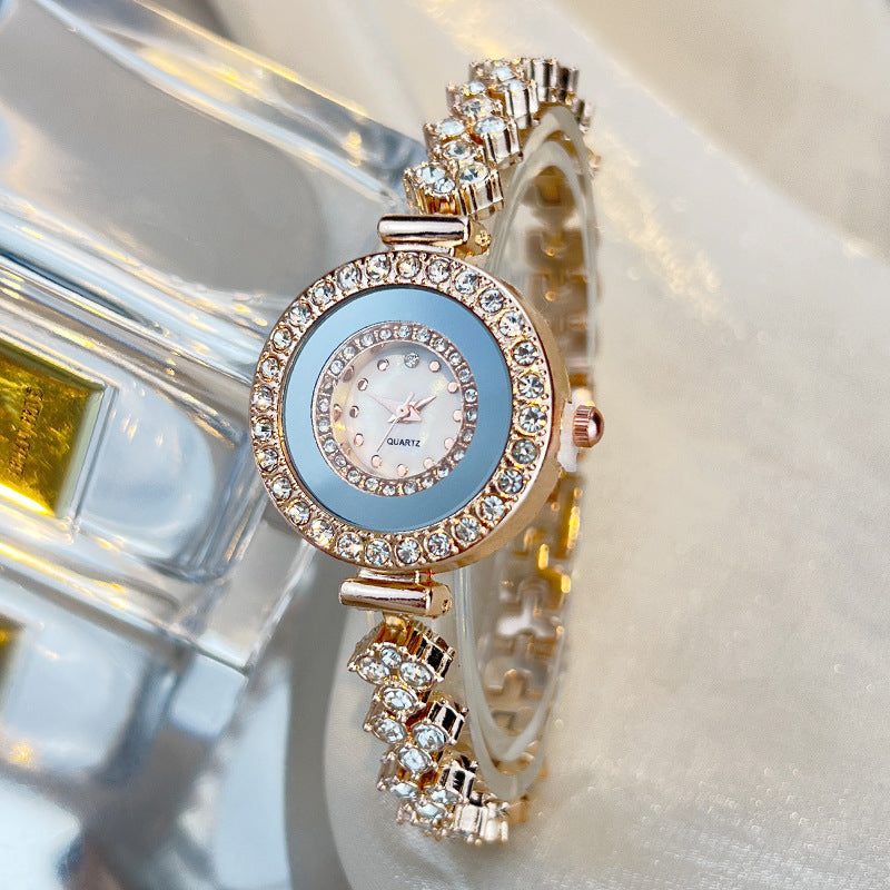 Montre-bracelet femme avec cadran rond et cristaux - Marvella