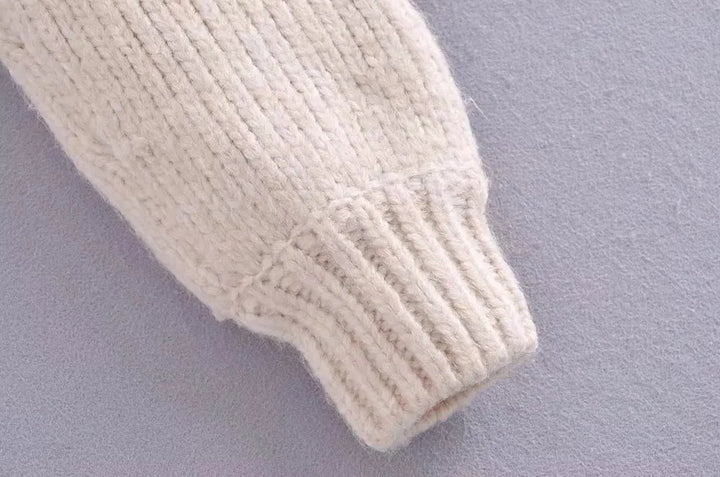 Angèle - Pull-over chic et décontracté à fausse perle