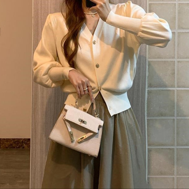 Cardigan femme rétro à col en V et manches bouffantes - Odile