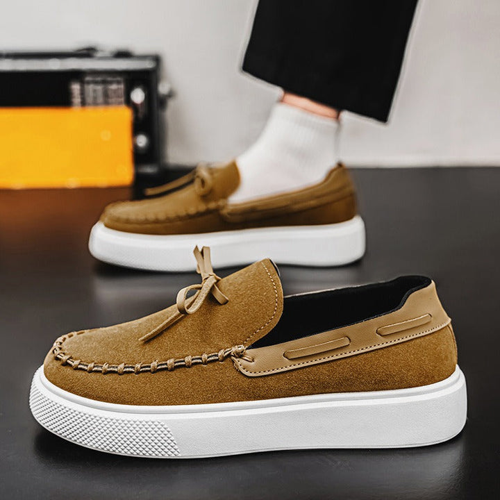Mocassins en daim pour hommes avec semelle blanche - Bennett