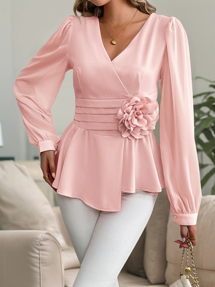 Chemisier femme avec fleur tridimensionnelle style péplum en mousseline de soie - Emilia
